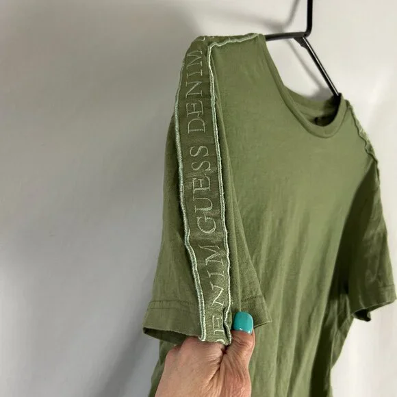 Guess LA T Shirt Green Logo on sleeve Men's L - Picture 2 of 5